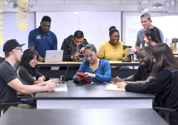 students working in lab